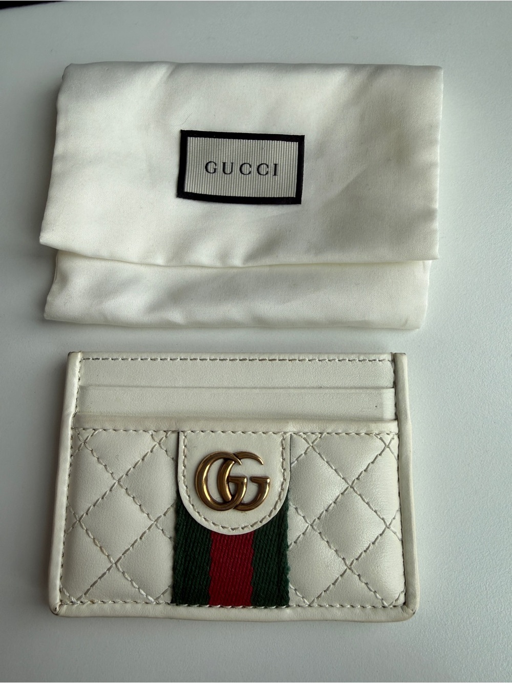 Gucci White Quilted Leather Card Holder with Green-Red Web and Gold GG